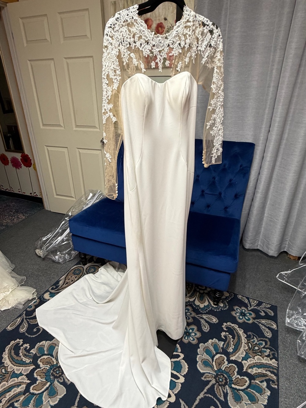 Cosmobella Milano Ivory Wedding Dress with Lace Bolero – Size 10